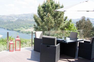 ペンション Refúgio Do Tâmega