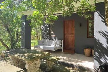 بنسيون Vennebos Cottages