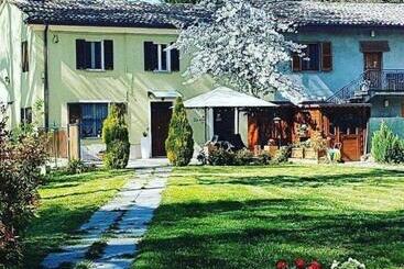 ベッドアンドブレックファースト Il Giardino Delle Noci