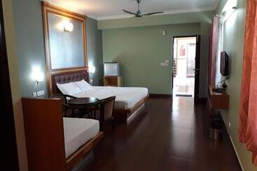 בית מלון כפרי Akshaya Palace Inn