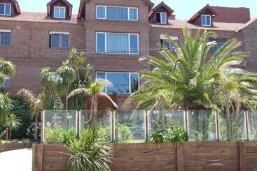 בית מלון כפרי Al Mare