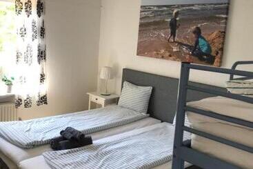 בית מלון כפרי Hallandsgården Mellbystrand