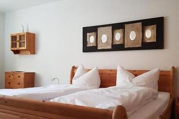 ペンション Gästehaus Stadtschaenke