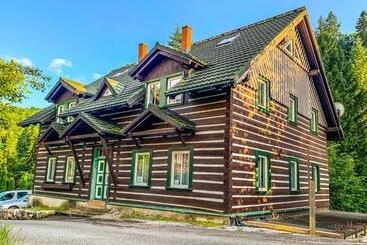 פנסיון Penzion Zelené údolí