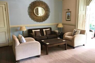 Пансион The Abbotsford