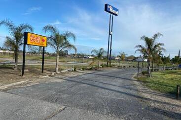 Valley Motel