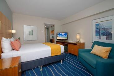 הוסטל Amazing Hotel Room With Ocean Views 1419