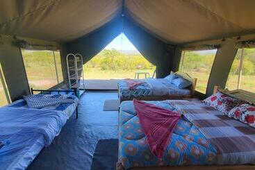 צימר Luxurious Haven Maasai Mara Safari Camp In Kenya