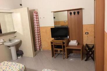 酒店 Dependance Florida Taggia