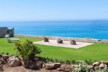 Maragani Beach Rooms & Breakfast