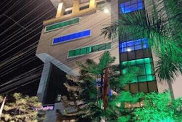 בית מלון כפרי Nakshatra,guwahati