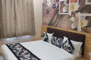 ホテル Ridhi Sidhi Residency