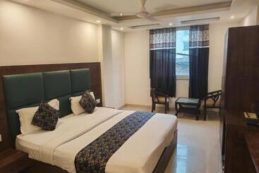 هتل Tej View Near Igi Airport T3