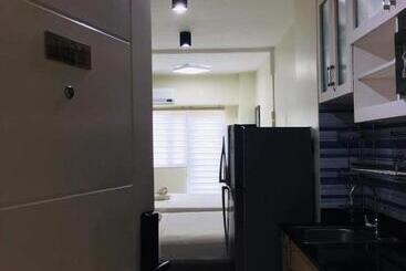 هتل آپارتمان Luckycharm Smdc Staycation