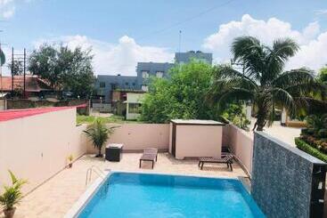 Tropicana Beach Resort, Mandarmani