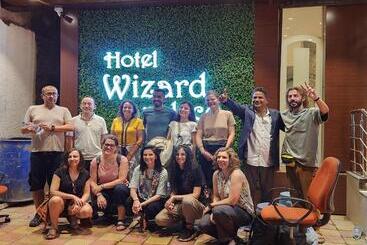 U2 Hotel Wizard Palace