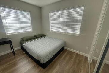 فندق صغير Casa La Paz En Santa Ana