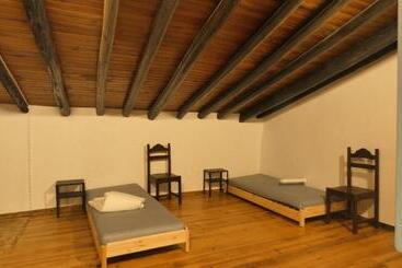 旅馆 Waveportugal Surf & Stay