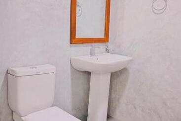 Отель Coastal Dreams