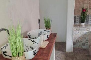 Отель The Wild Horizon Lodge