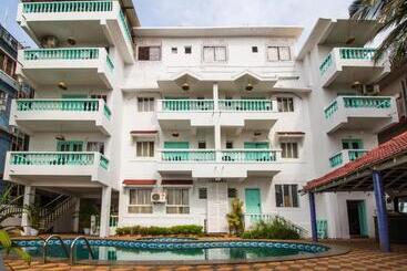 Hotel Turquoiise House