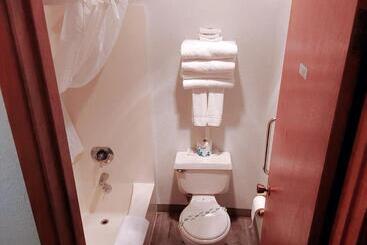 汽车旅馆  Harbor Inn