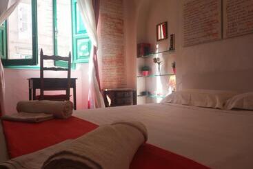 پانسیون B&b La Casa In Centro