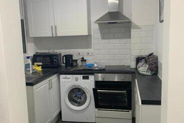 بنسيون Bsr Suites Mansfield Street Guest House