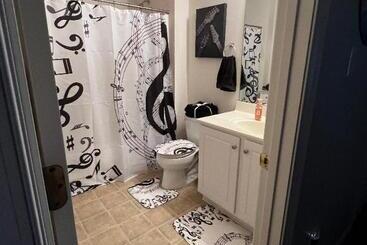 بنسيون The Music House