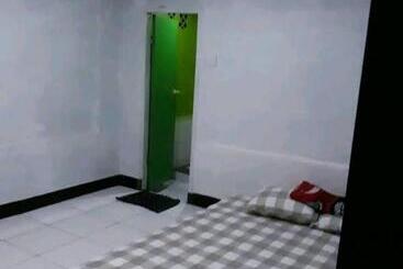 호스텔 Penginapan & Homestay Geopark Ciletuh