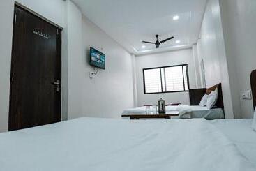 호텔 Dev Ani Palace