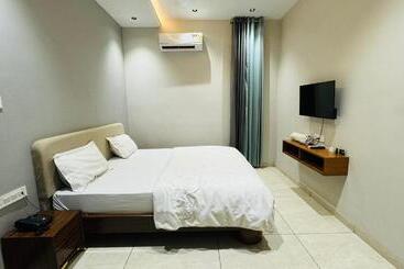 Hotel Hari Leela Fort View Palace