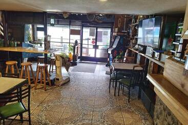 펜션 Posada Resto Bar