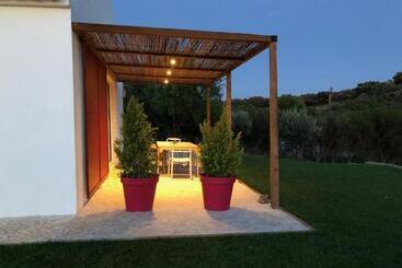 Bed and Breakfast The Red Door