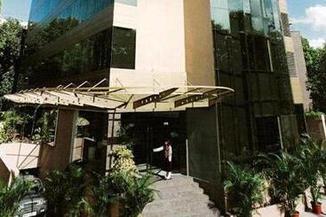 Fabhotel Prime Centurion