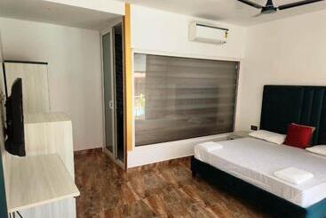 Hotel 36 Yard Beach Cottages