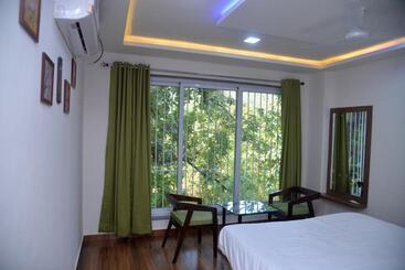 בית מלון כפרי Dhanlakshmi Orchard Resort