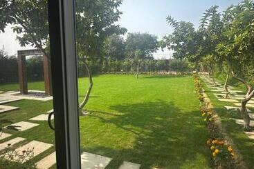 Sukriti Farmhouse, Cottage Theme Stay In Ncr