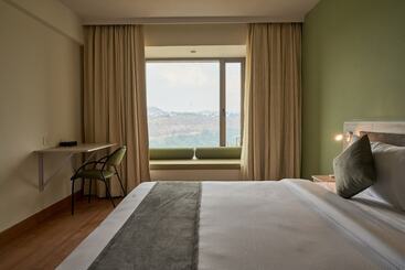 Ikshana Resort And Spa, Khandala