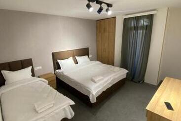 تختخواب و صبحانه Kalami