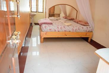 تختخواب و صبحانه Lakshmi Heritage Tourist Home