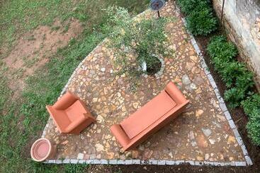 ベッドアンドブレックファースト Pivoines