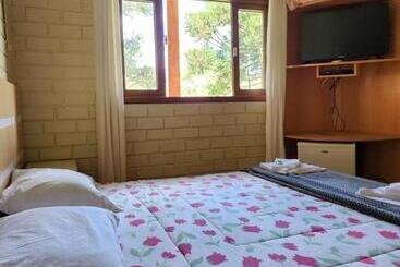 簡易ホテル Pousada água Santa