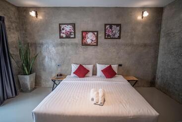 בית מלון כפרי A Day Inn Lamphun