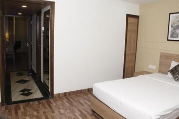 فندق K.c.cross Road