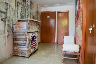 ホテル The American Corner Hostel & Gastro Bar
