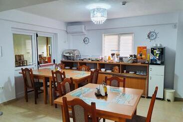 펜션 Casa Barina Costinești