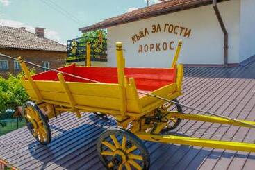 פנסיון Guest House Dorkos