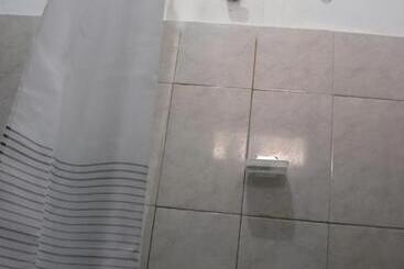 פנסיון Hw. Hubers Hotel, Bar & Resto