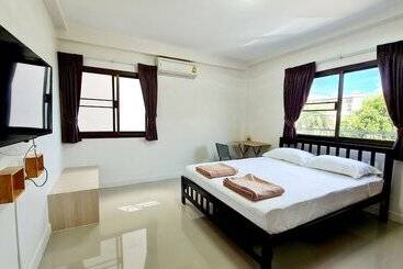 פנסיון Tp House@naka